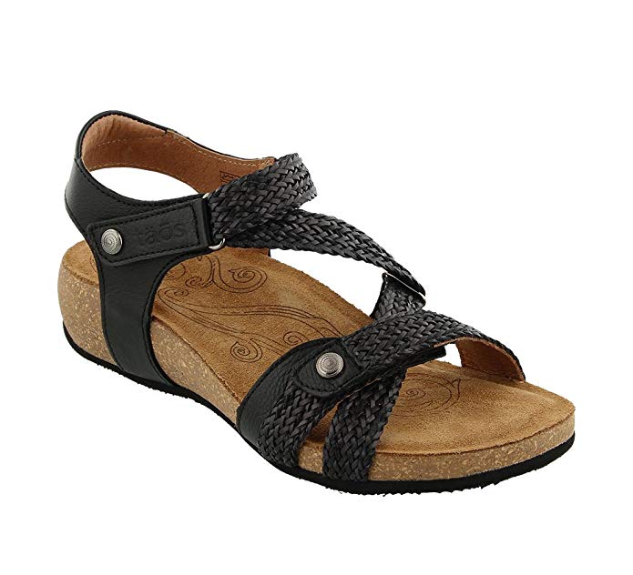 Taos Women’s Trulie Wedge Sandal Classic
